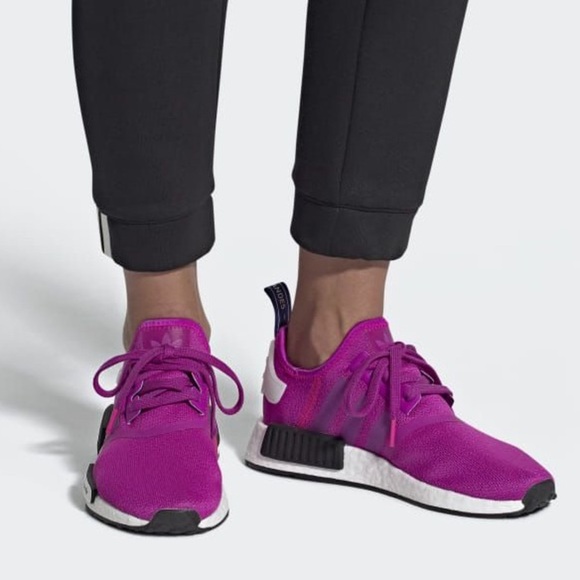 Adidas vivid pink NMD R1 sneakers - size 7.5 M / 9 W - Picture 6 of 10